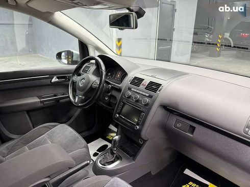 Volkswagen Touran 2012 - фото 8