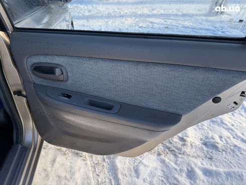 Kia Magentis 2005 бежевый - фото 17