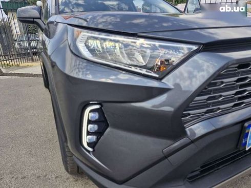 Toyota RAV4 2019 - фото 8