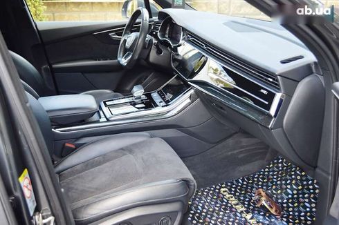 Audi Q7 2020 - фото 26