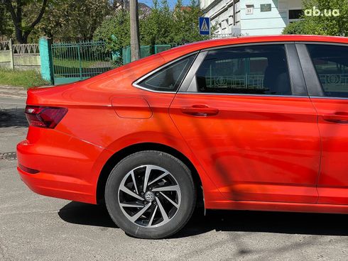 Volkswagen Jetta 2020 оранжевый - фото 8