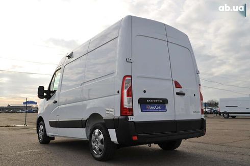 Renault Master 2020 - фото 16