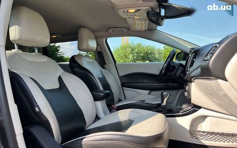 Jeep Compass 2017 - фото 9