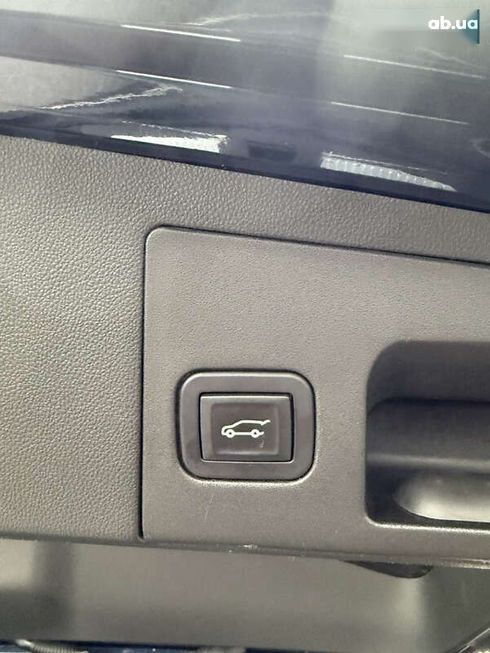 Cadillac XT5 2017 - фото 16