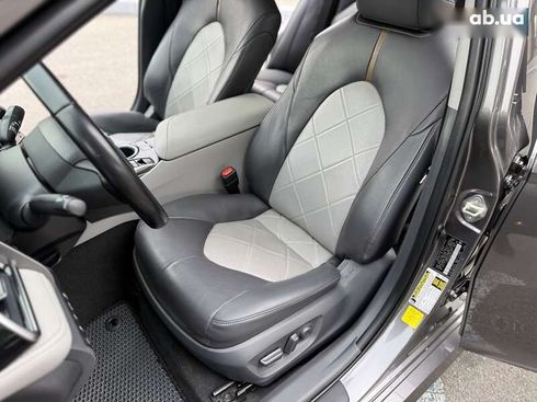 Toyota Camry 2019 - фото 19