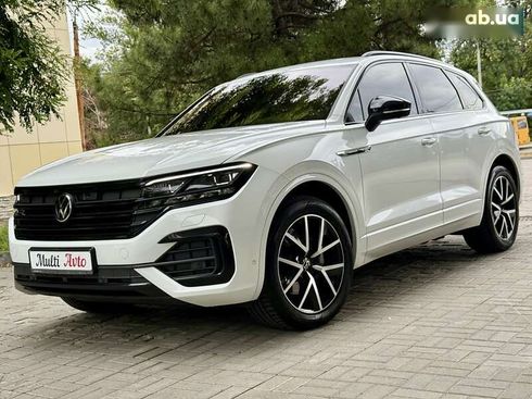 Volkswagen Touareg 2023 - фото 2