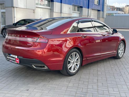 Lincoln MKZ 2013 красный - фото 5