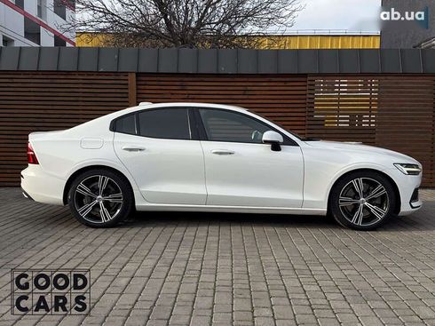 Volvo S60 2020 - фото 7