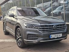 Продаж вживаних Volkswagen Touareg 2022 року - купити на Автобазарі