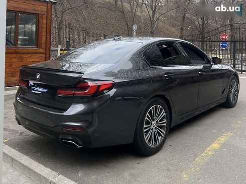 BMW 5 серия 2018 - фото 2