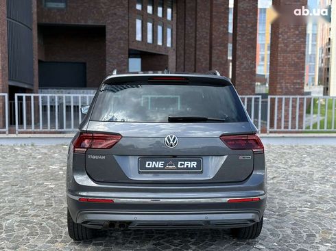 Volkswagen Tiguan 2018 - фото 8