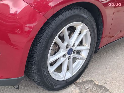 Ford Focus 2015 красный - фото 6