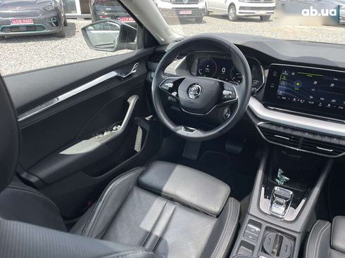 Skoda Octavia 2020 - фото 11