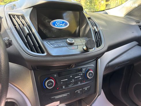 Ford Escape 2018 серый - фото 19