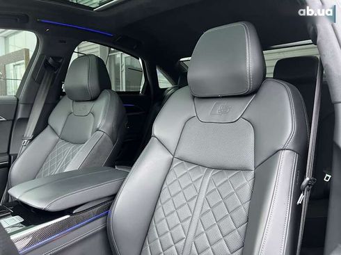 Audi S8 2022 - фото 21