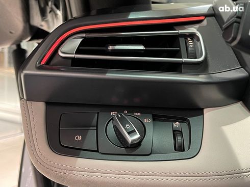 BMW i8 2014 - фото 13