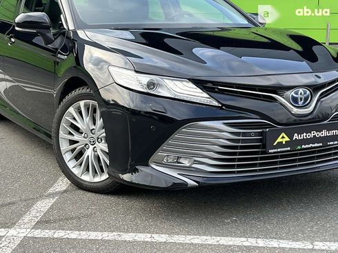 Toyota Camry 2020 - фото 2