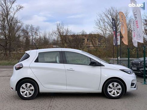 Renault Zoe 2021 - фото 22