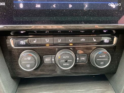 Volkswagen passat b8 2017 серый - фото 36