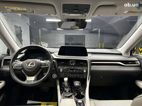Lexus RX 2020 - фото 11