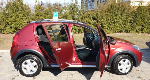 Renault Sandero Stepway 2012 красный - фото 8