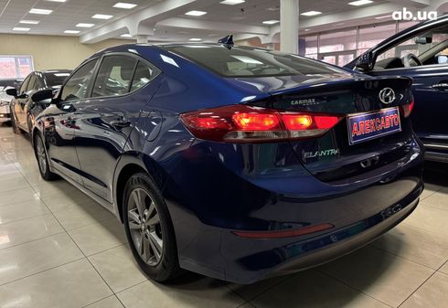 Hyundai Elantra 2018 синий - фото 4