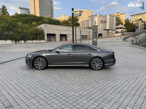 Audi S8 2024 - фото 4