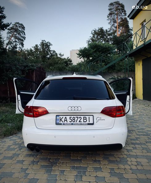 Audi A4 2010 белый - фото 2