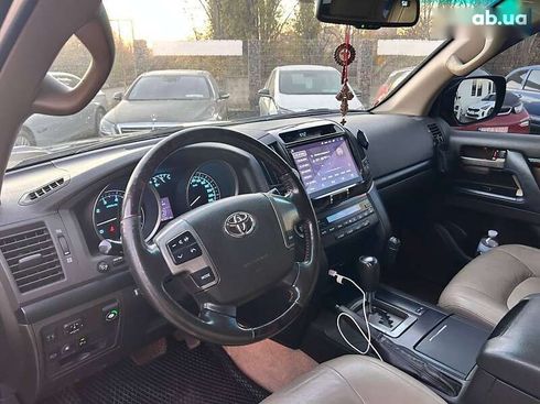 Toyota Land Cruiser 2007 - фото 16