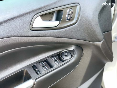 Ford Escape 2017 серый - фото 22