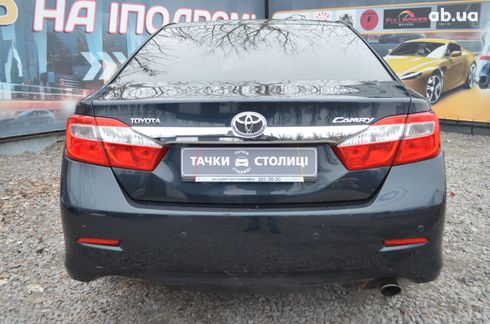 Toyota Camry 2012 черный - фото 7