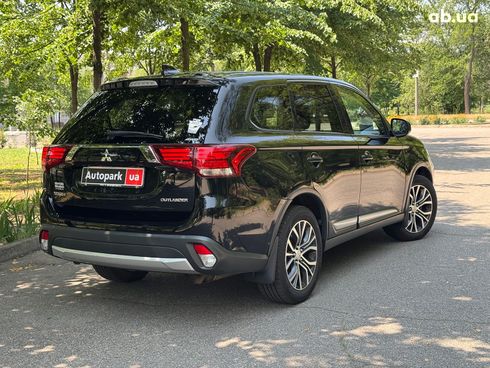 Mitsubishi Outlander 2018 черный - фото 5