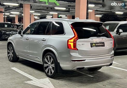 Volvo XC90 2015 - фото 12