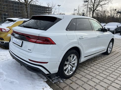 Audi Q8 2021 - фото 21