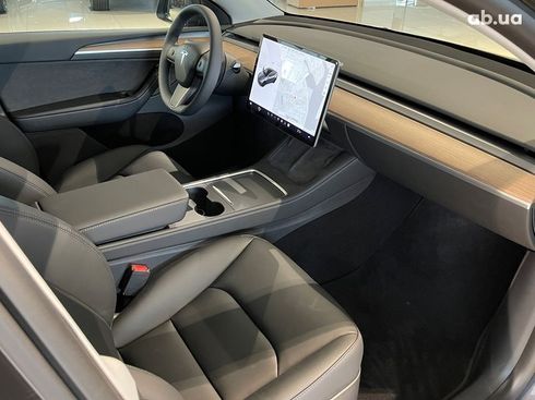 Tesla Model Y 2022 - фото 10