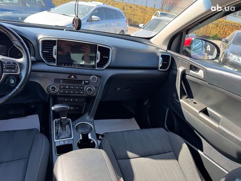 Kia Sportage 2017 красный - фото 17