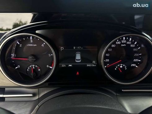 Kia Carnival 2021 - фото 14