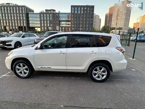 Toyota RAV4 2014 - фото 5