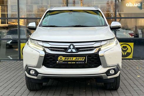 Mitsubishi Pajero Sport 2017 - фото 2