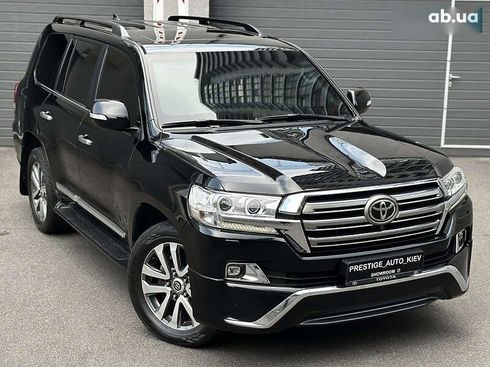 Toyota Land Cruiser 2017 - фото 2