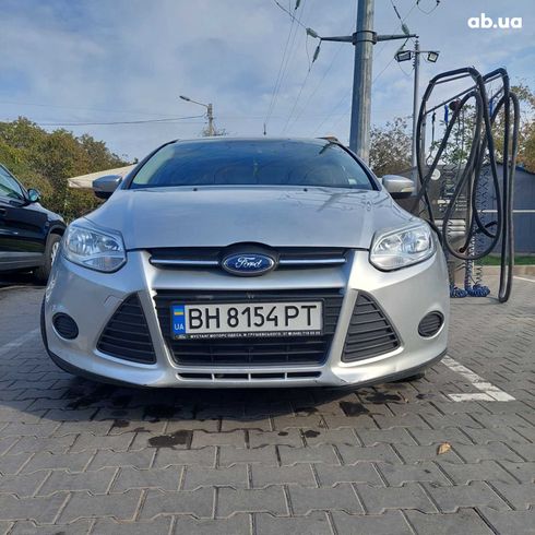 Ford Focus 2014 - фото 11