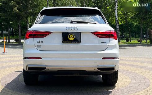 Audi Q3 2019 - фото 6