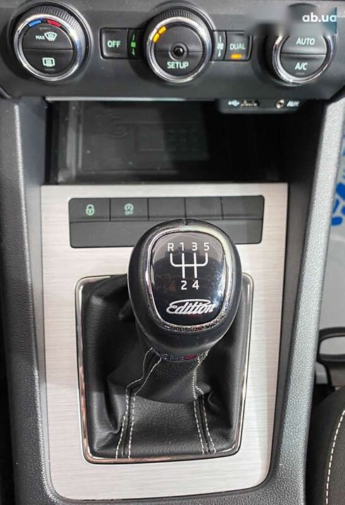 Skoda Octavia 2015 - фото 20