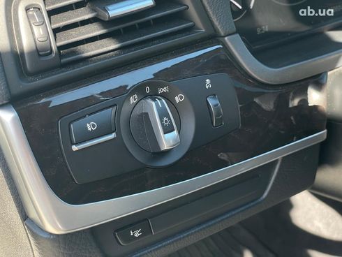 BMW 5 серия 2015 белый - фото 19