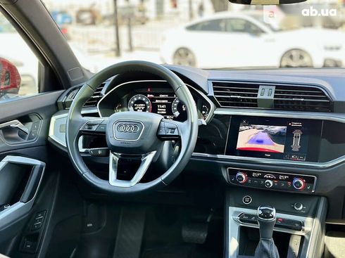 Audi Q3 2021 - фото 18