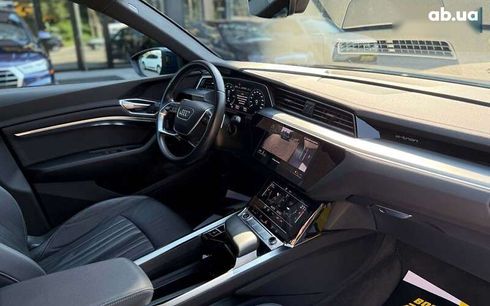 Audi E-Tron 2021 - фото 16