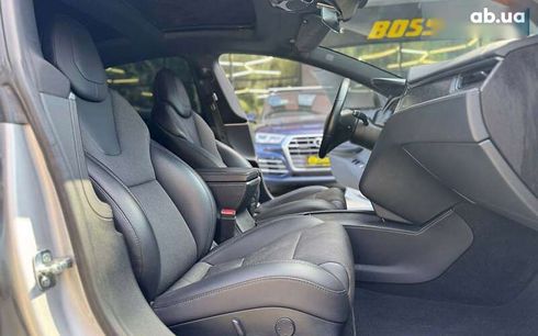Tesla Model S 2018 - фото 19