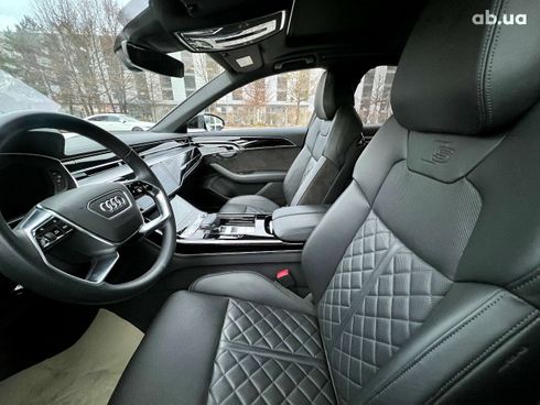 Audi A8 2021 - фото 17