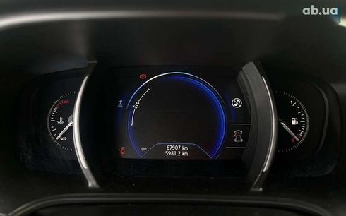 Renault Megane 2017 - фото 12