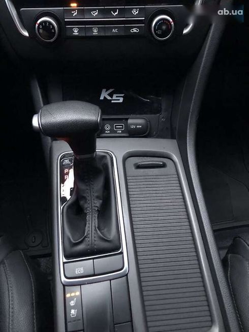 Kia K5 2017 - фото 14